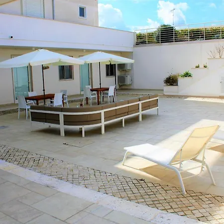 Apartment La Perla Bianca *