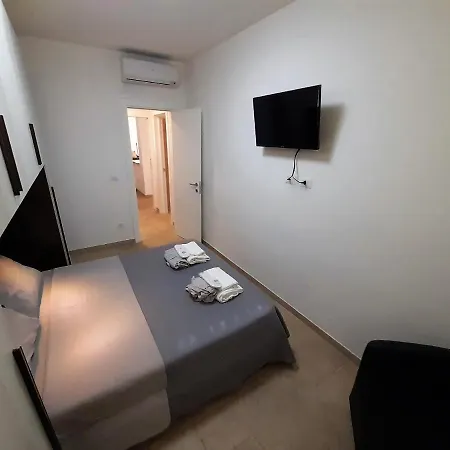 Apartment La Perla Bianca *