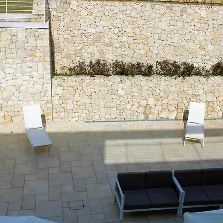 Apartment La Perla Bianca *